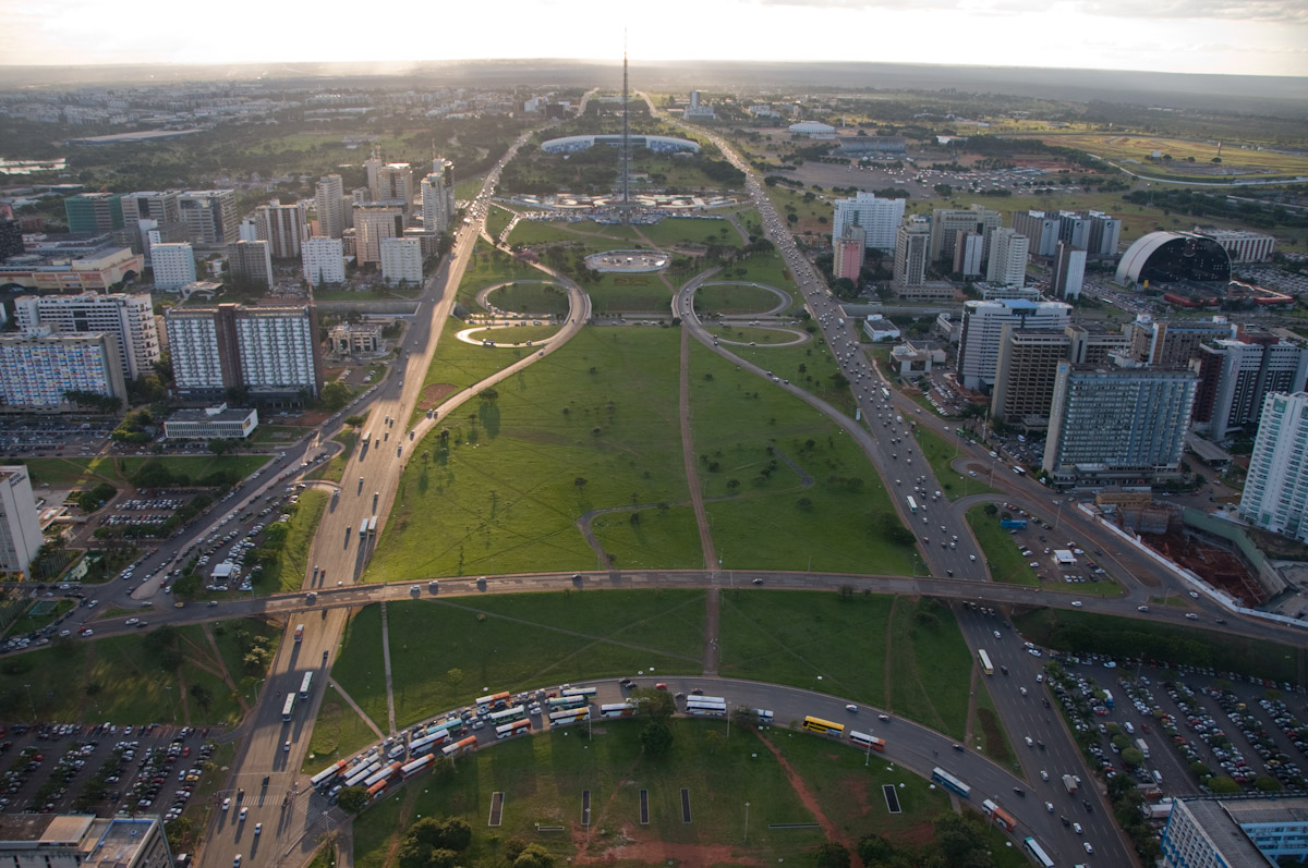 Aluguel carros blindados - Brasília Tour